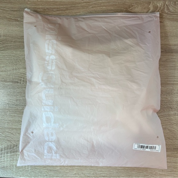 🆕MISSGUIDED Ribbed Backless Bodycon Midi Dress - Picture 10 of 10